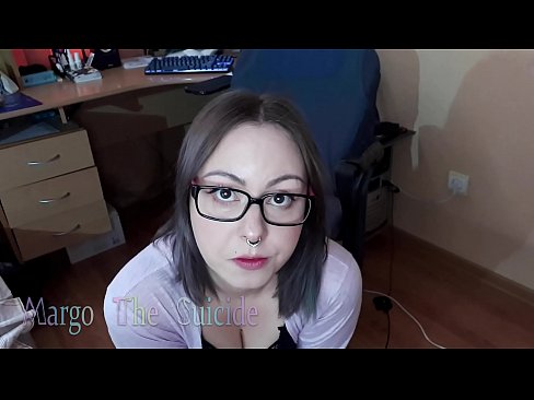 ❤️ Nighean gnèitheach le speuclairean a’ suirghe Dildo gu domhainn air a’ chamara ❤ Super porn aig gd.pornolymp.ru ❤